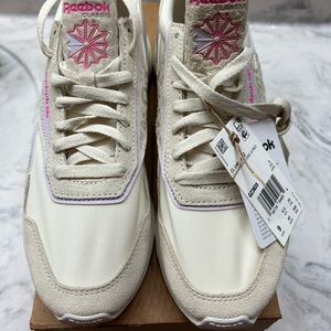 Reebox Classic Leather Legacy AZ Sneaker Women's.